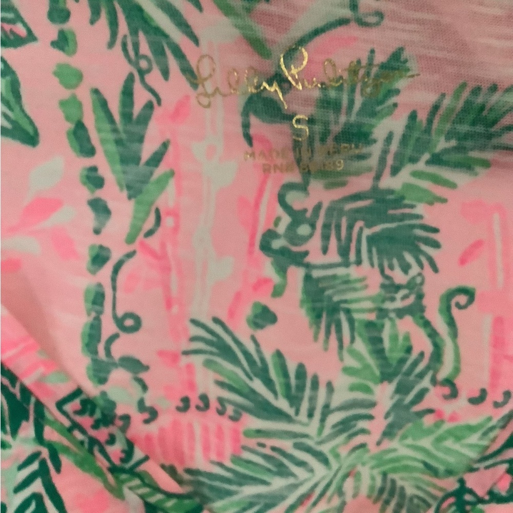 Lilly Pulitzer Etta V-Neck Top in the "Mandevilla Baby Always Worth It" SzS - Picture 4 of 4